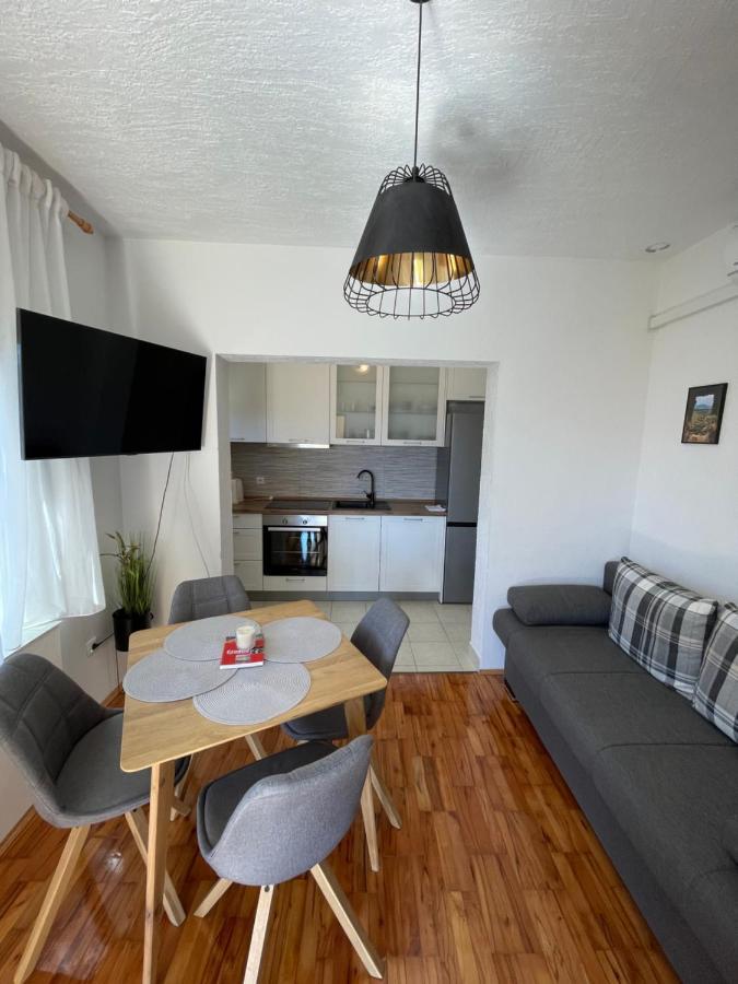 Apartman Ana Vrlika Ngoại thất bức ảnh