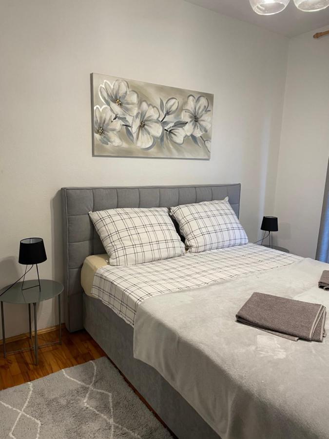 Apartman Ana Vrlika Ngoại thất bức ảnh
